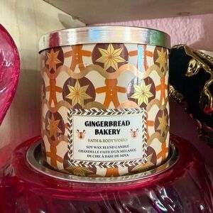 New 3 wick Bath & Body Works Gingerbread Bakery Candle -